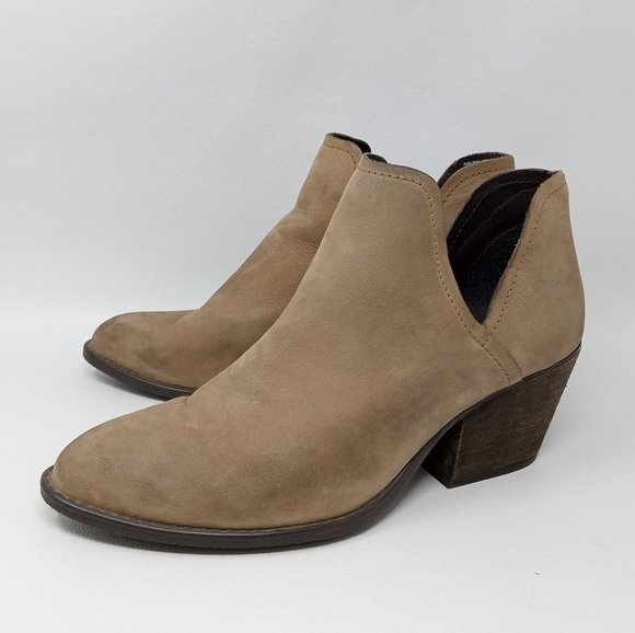 Steve Madden Adelphie Pointed Toe Cut Out Brown Ankle Boots, Women's Size 10 - Picture 1 of 13